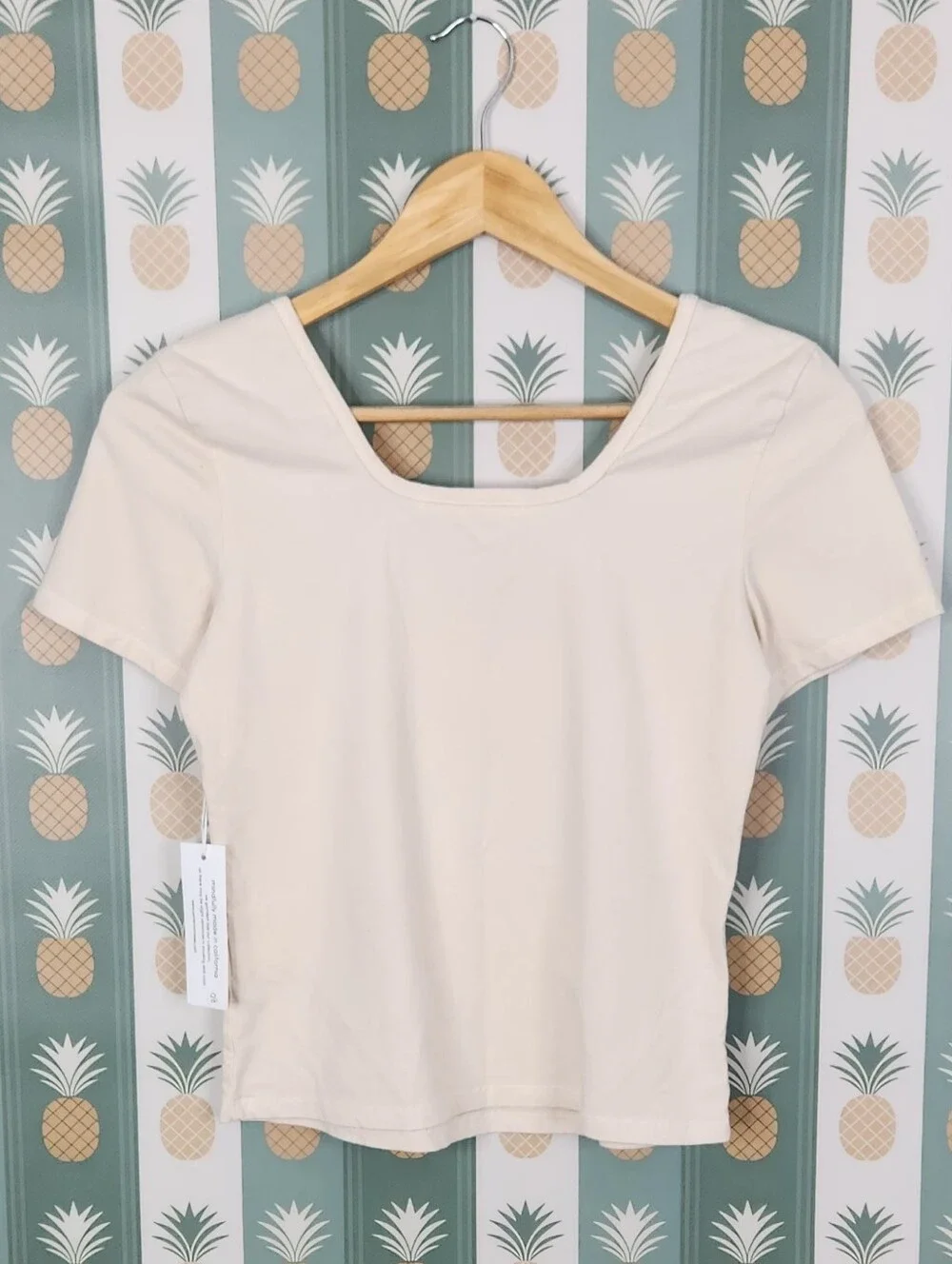 perfectwhitetee Rikki Tee - Picture 3 of 6